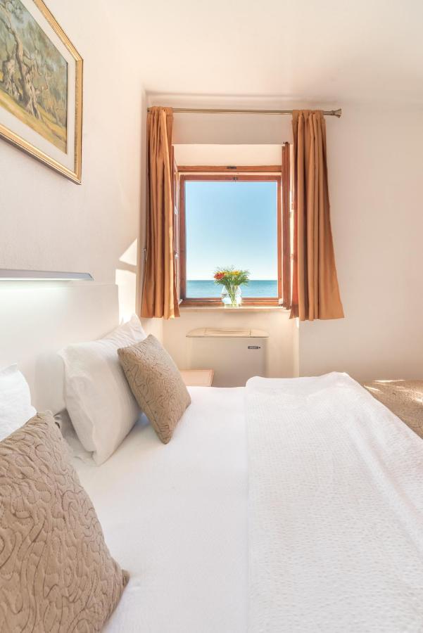 R Club Apartments Old Town Budva Ngoại thất bức ảnh